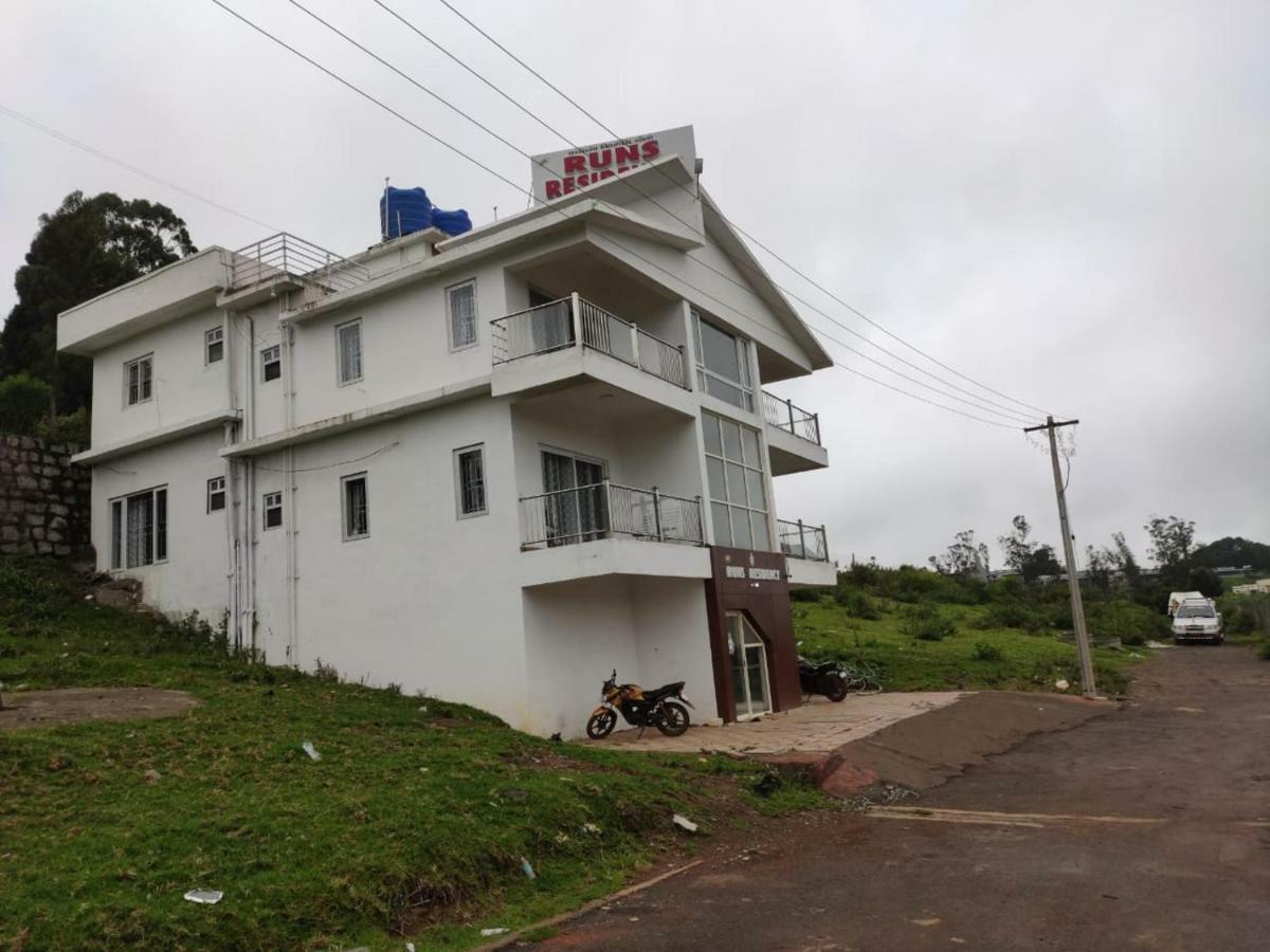 Runs Residency Hotel Ooty Esterno foto