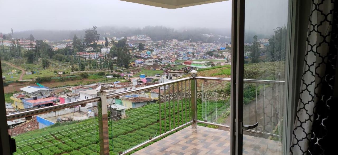 Runs Residency Hotel Ooty Esterno foto